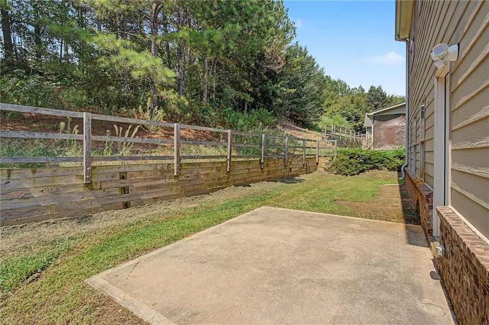 4299 Traipse Path Ellenwood, GA 30294