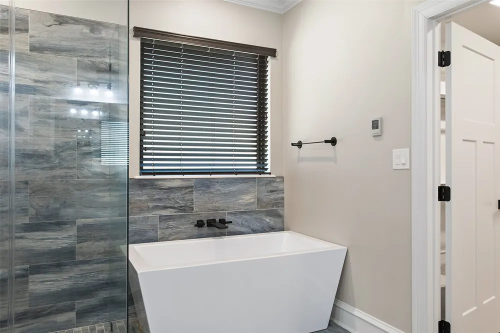 12109 Oak Grove Drive Tyler, TX 75706