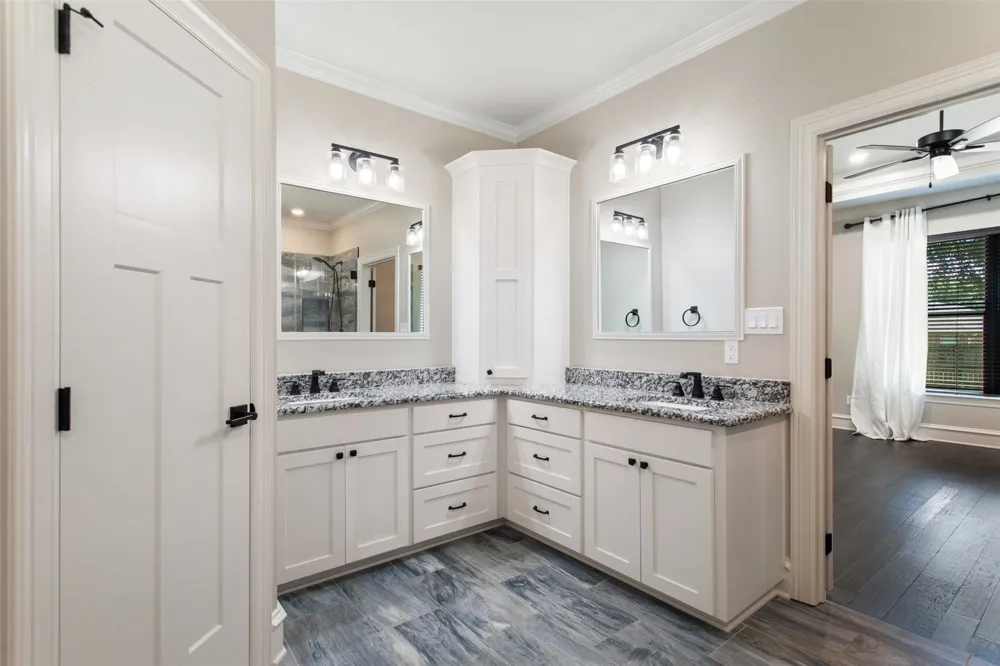 12109 Oak Grove Drive Tyler, TX 75706