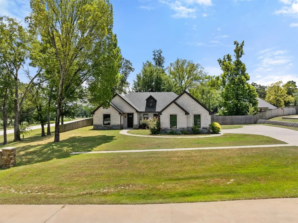 12109 Oak Grove Drive Tyler, TX 75706