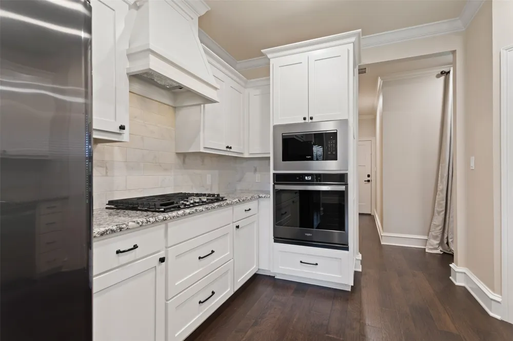 12109 Oak Grove Drive Tyler, TX 75706