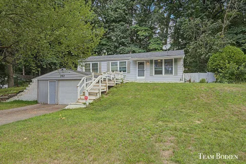 357 Mabel Street NW