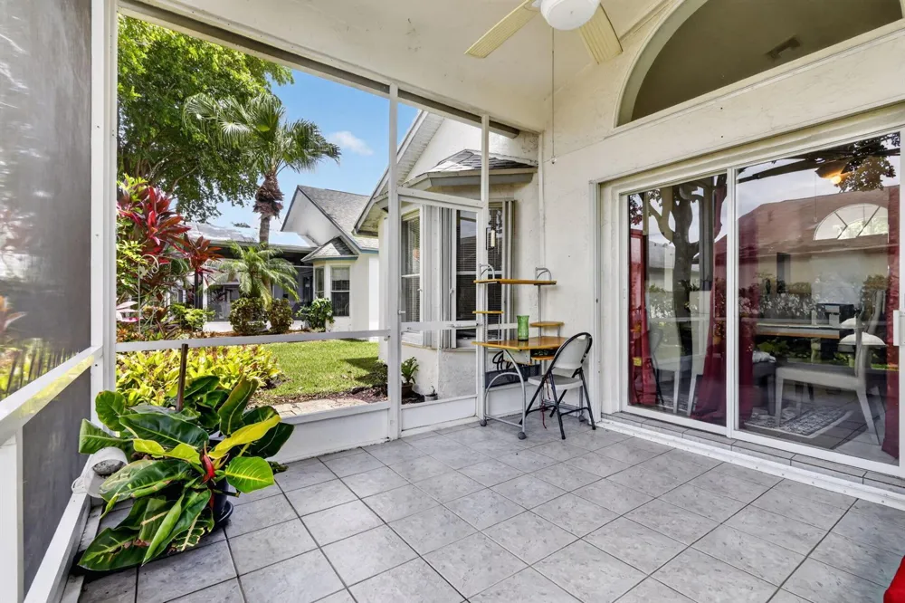 412 Trotters Lane 
