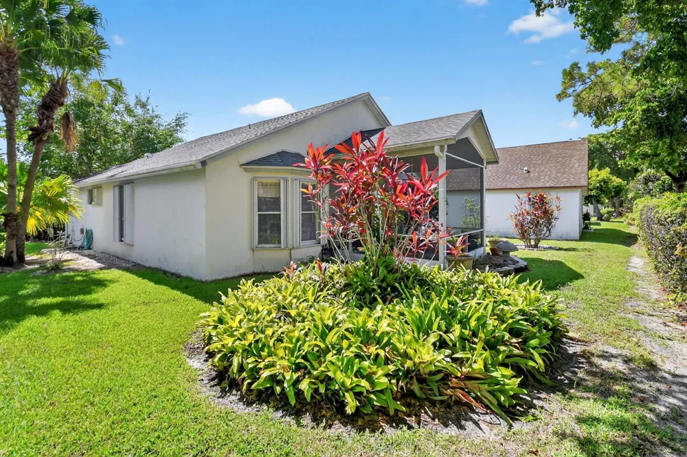 412 Trotters Lane 