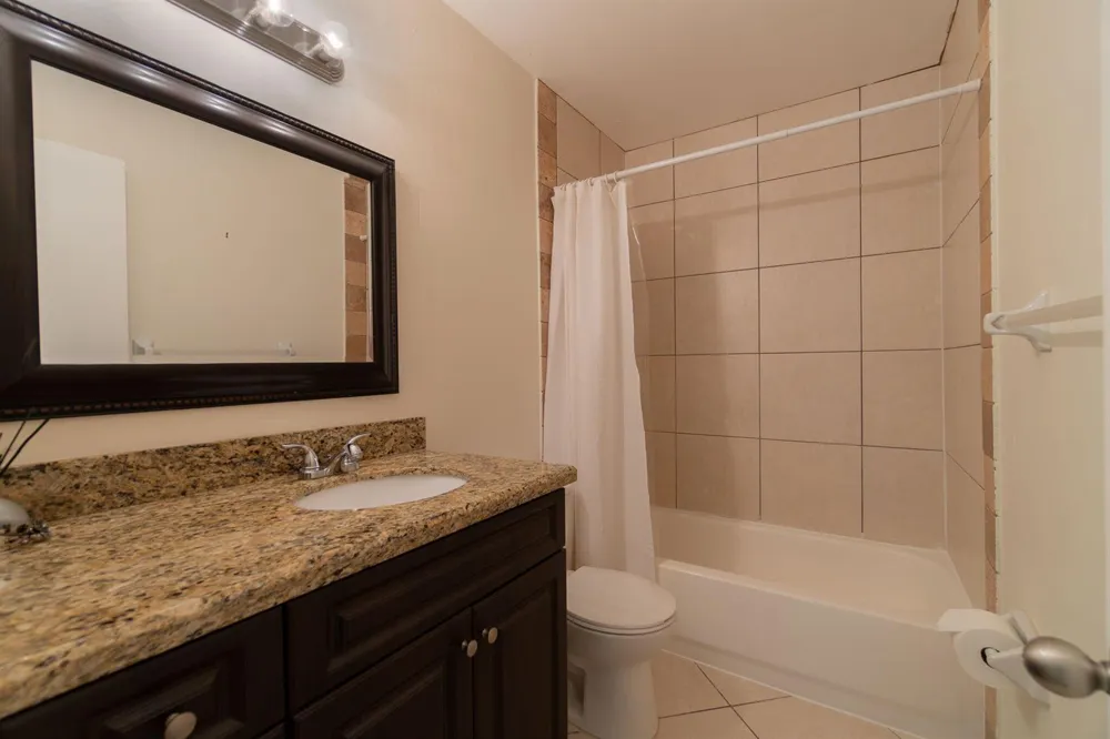 1530 Shaker Circle Wellington, FL 33414