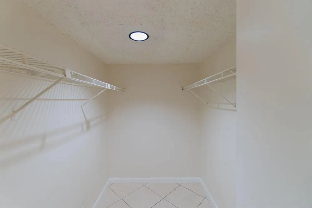 1530 Shaker Circle Wellington, FL 33414