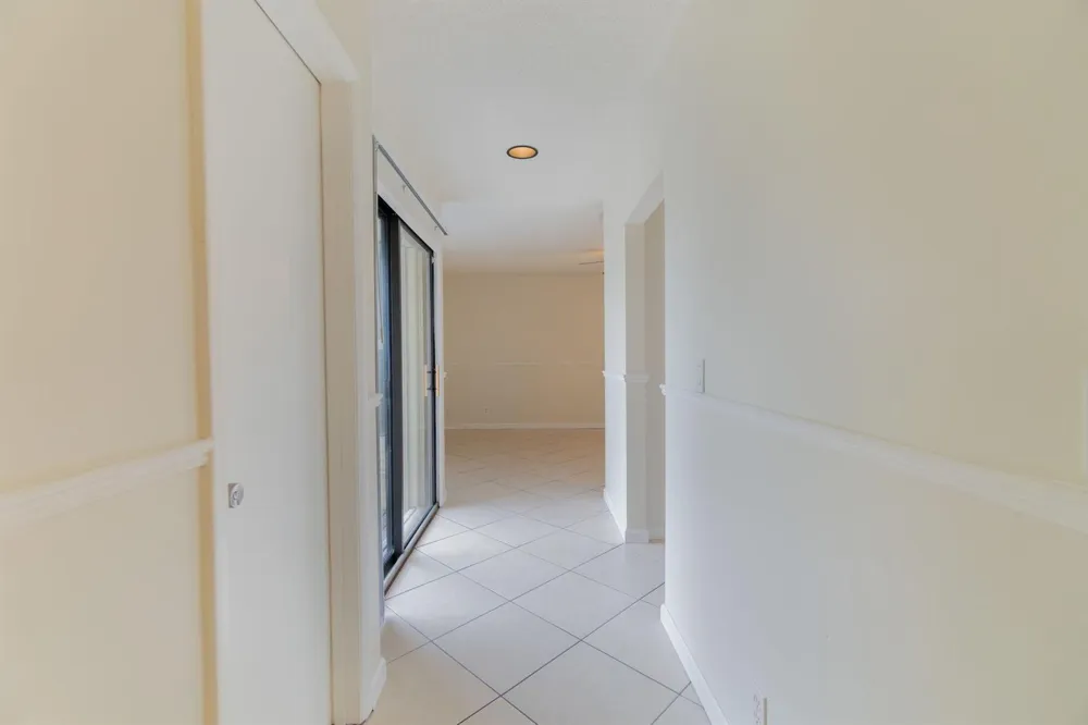 1530 Shaker Circle Wellington, FL 33414