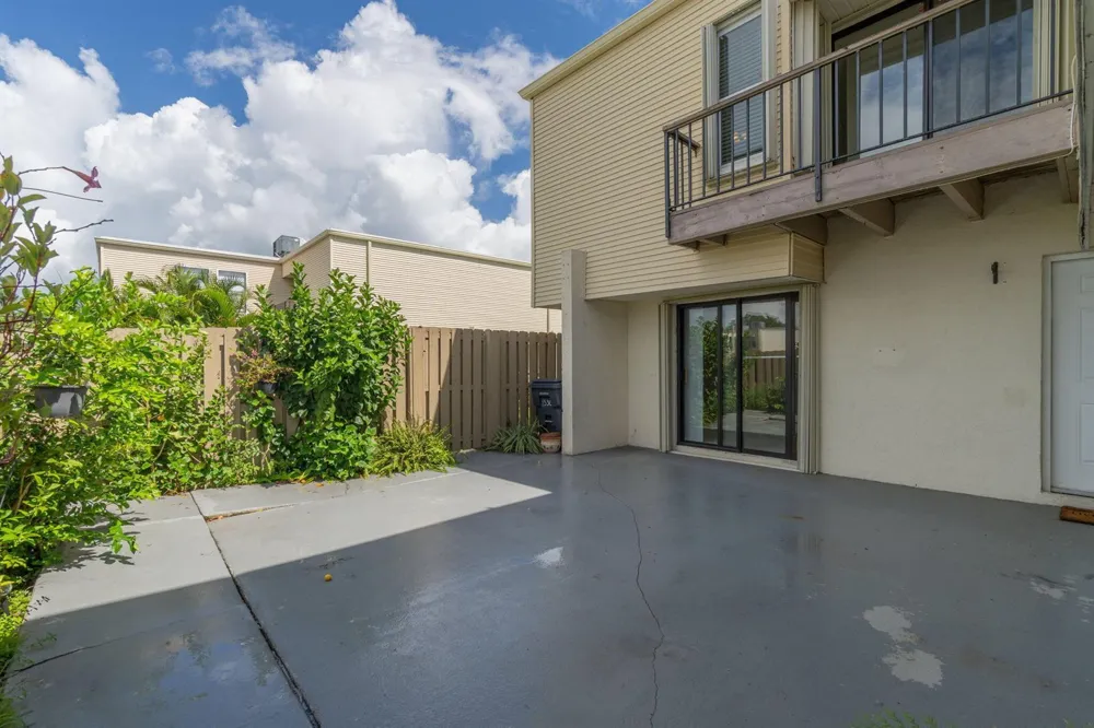 1530 Shaker Circle Wellington, FL 33414