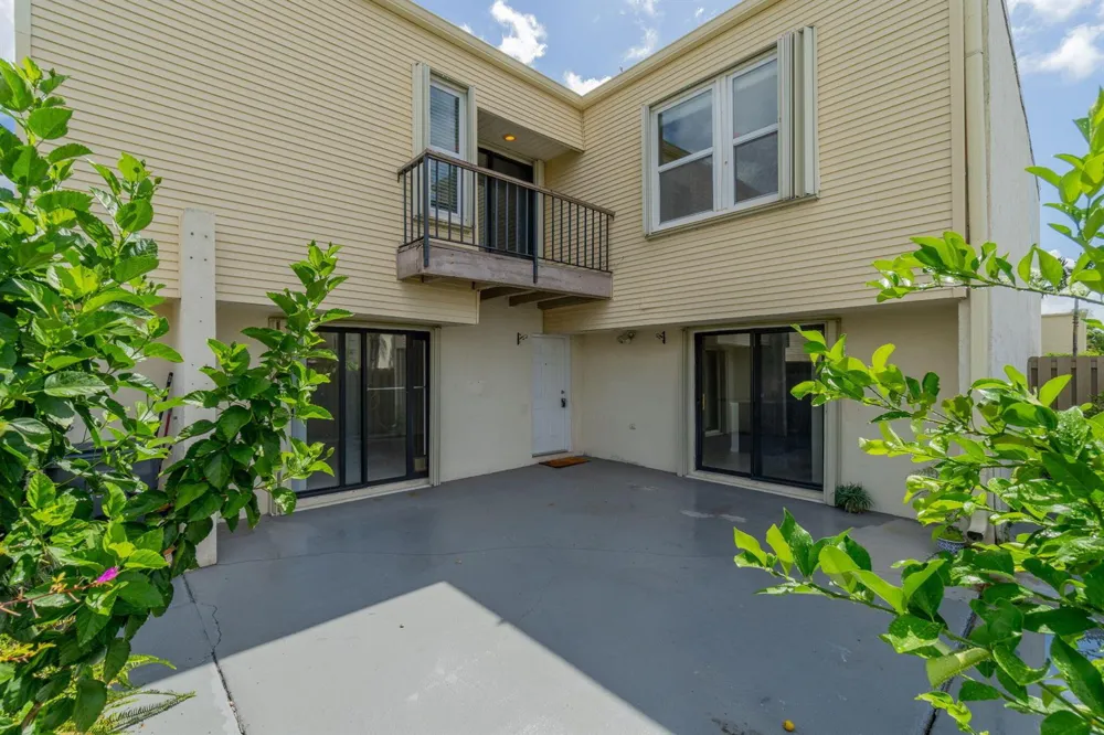 1530 Shaker Circle Wellington, FL 33414