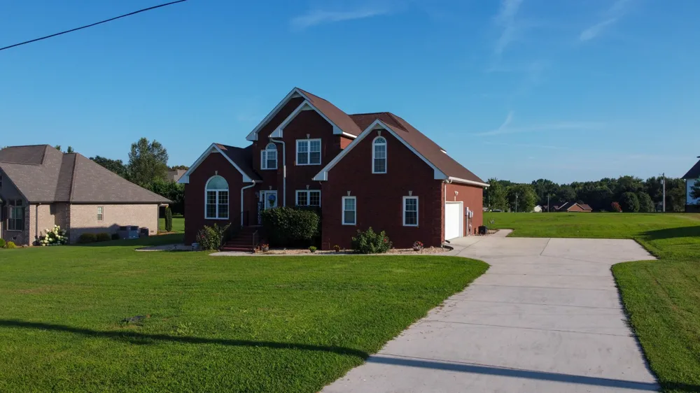 98 Aberdeen Ave Hillsboro, TN 37342