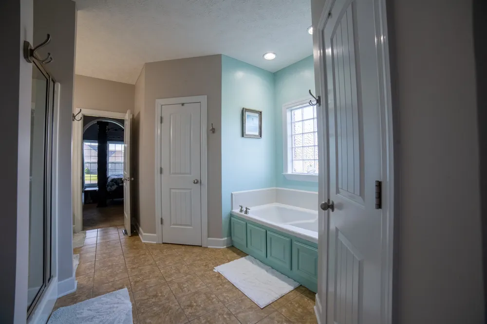 98 Aberdeen Ave Hillsboro, TN 37342