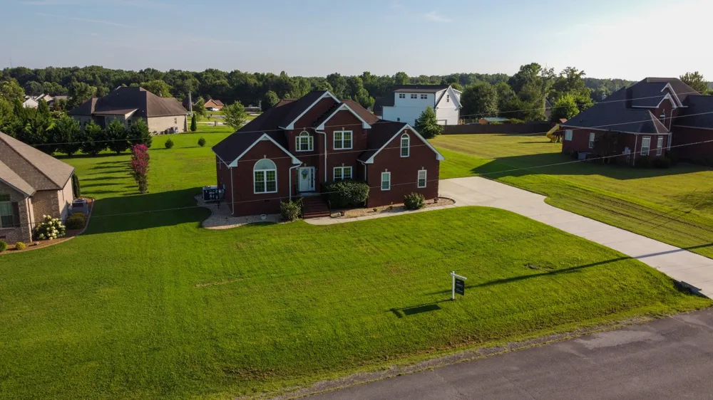 98 Aberdeen Ave Hillsboro, TN 37342