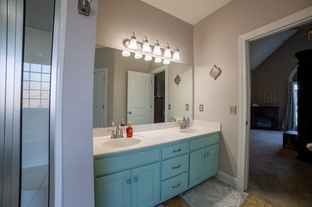 98 Aberdeen Ave Hillsboro, TN 37342