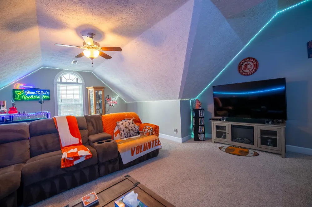 98 Aberdeen Ave Hillsboro, TN 37342