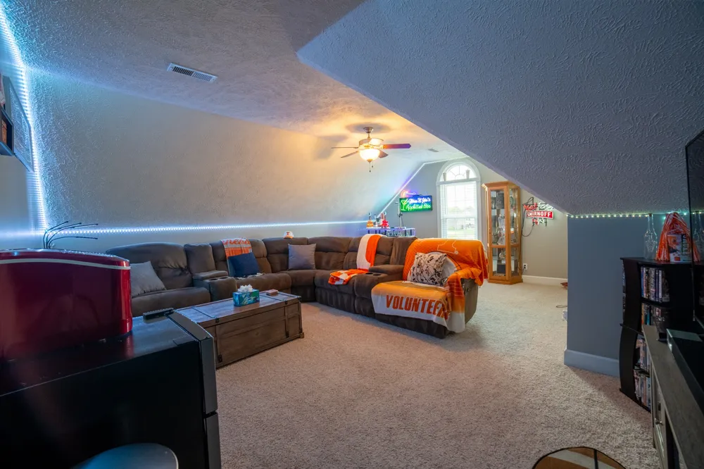 98 Aberdeen Ave Hillsboro, TN 37342
