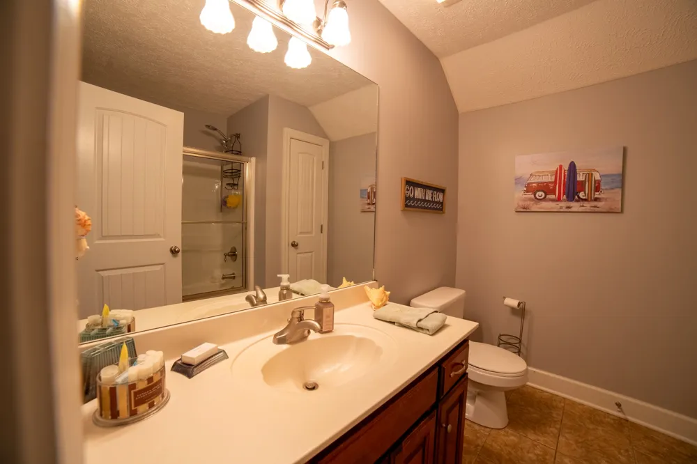 98 Aberdeen Ave Hillsboro, TN 37342