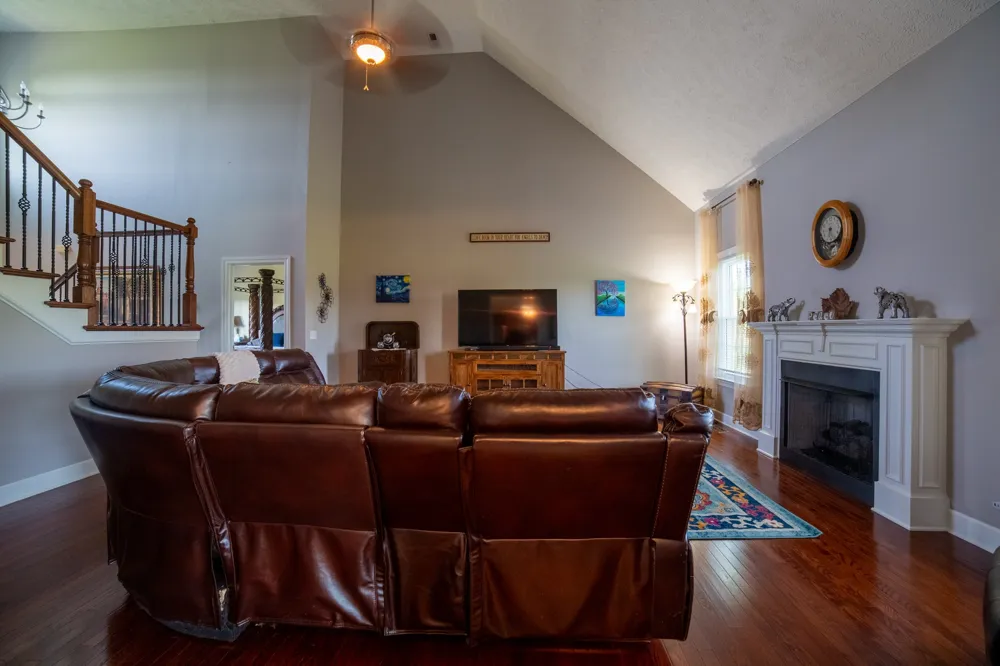 98 Aberdeen Ave Hillsboro, TN 37342