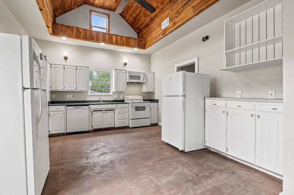 1008 W 10th Street Bonham, TX 75418