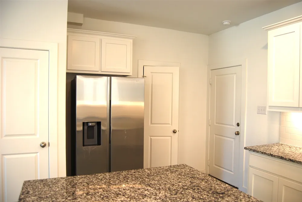 369 Oakbend Drive Lewisville, TX 75067
