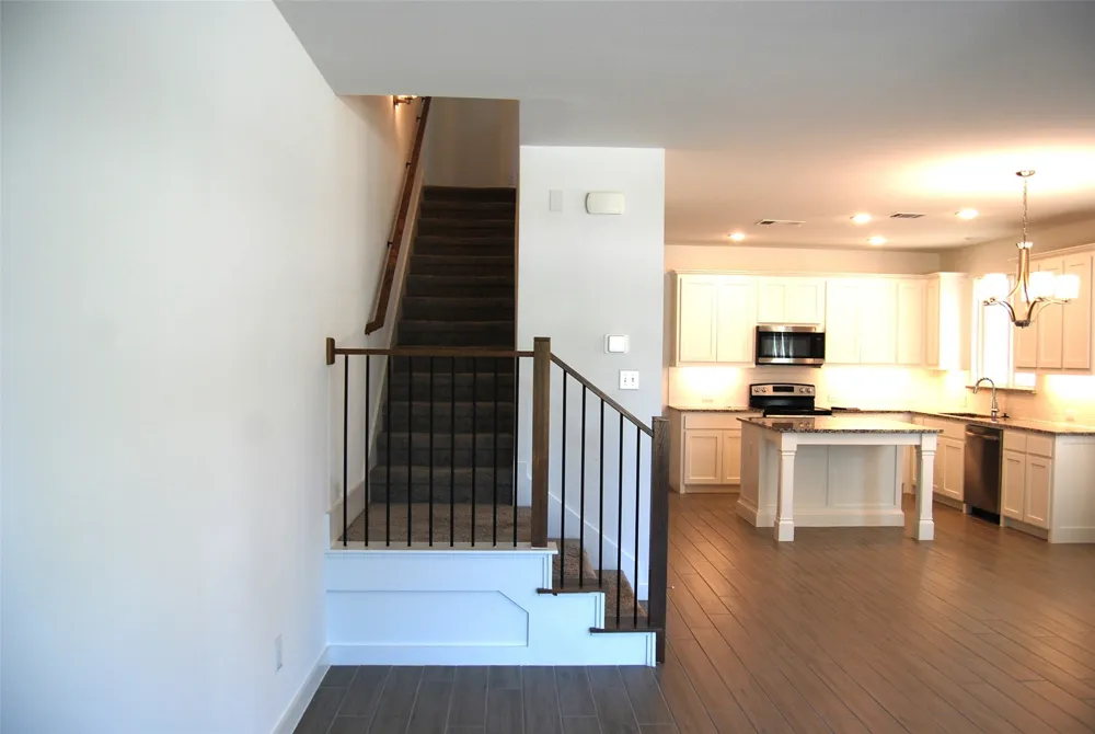 369 Oakbend Drive Lewisville, TX 75067