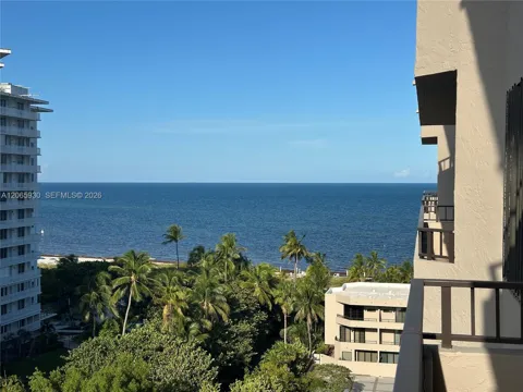 251 Crandon Blvd #931