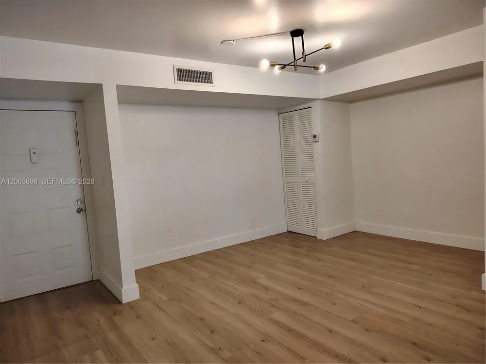 733 SE 1st Way #109 Deerfield Beach, FL 33441