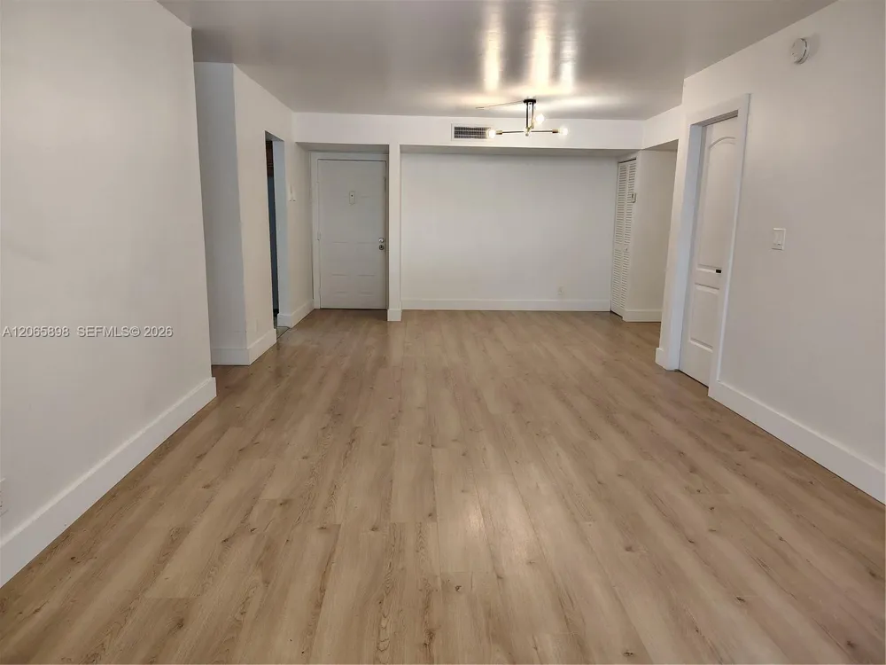 733 SE 1st Way #109 Deerfield Beach, FL 33441