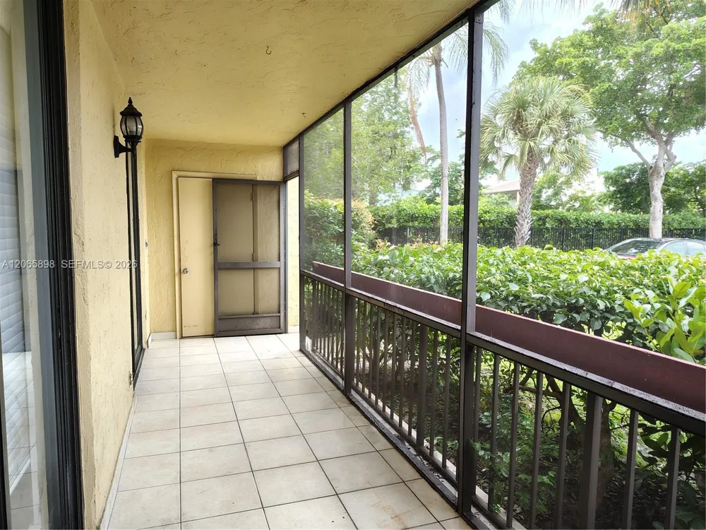 733 SE 1st Way #109 Deerfield Beach, FL 33441
