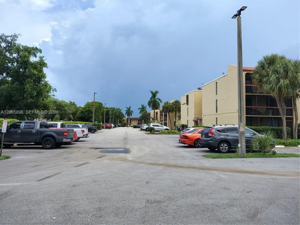 733 SE 1st Way #109 Deerfield Beach, FL 33441