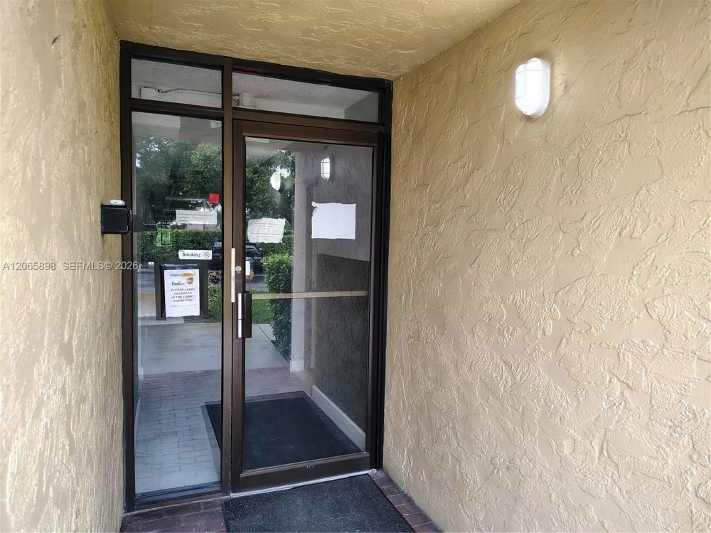 733 SE 1st Way #109 Deerfield Beach, FL 33441