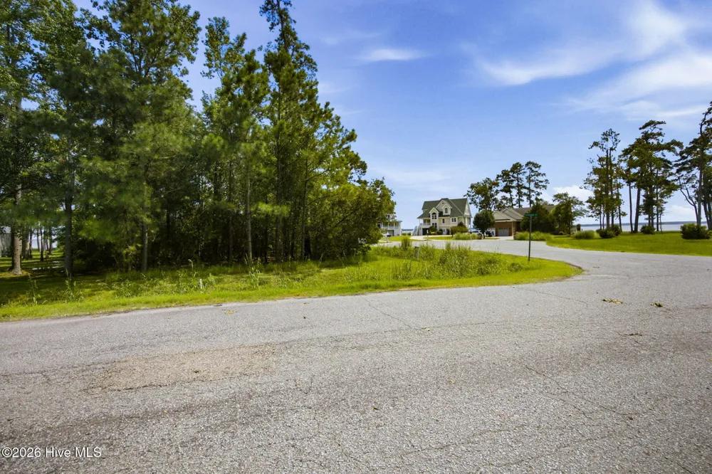 Lot 6 Commodore Point Belhaven, NC 27810