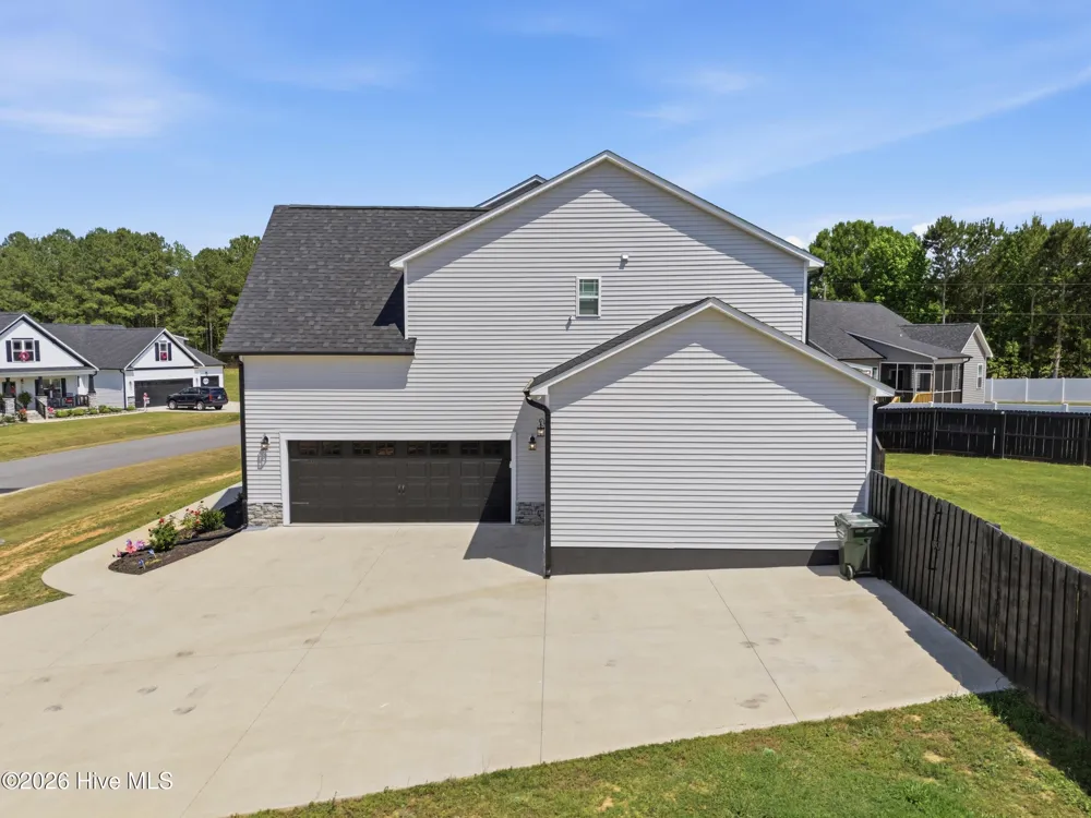 69 Red Rocks Circle Benson, NC 27504