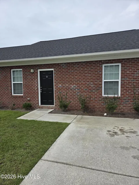 1253 Masters Lane #B
