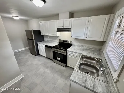 2506 E 3rd Street #A