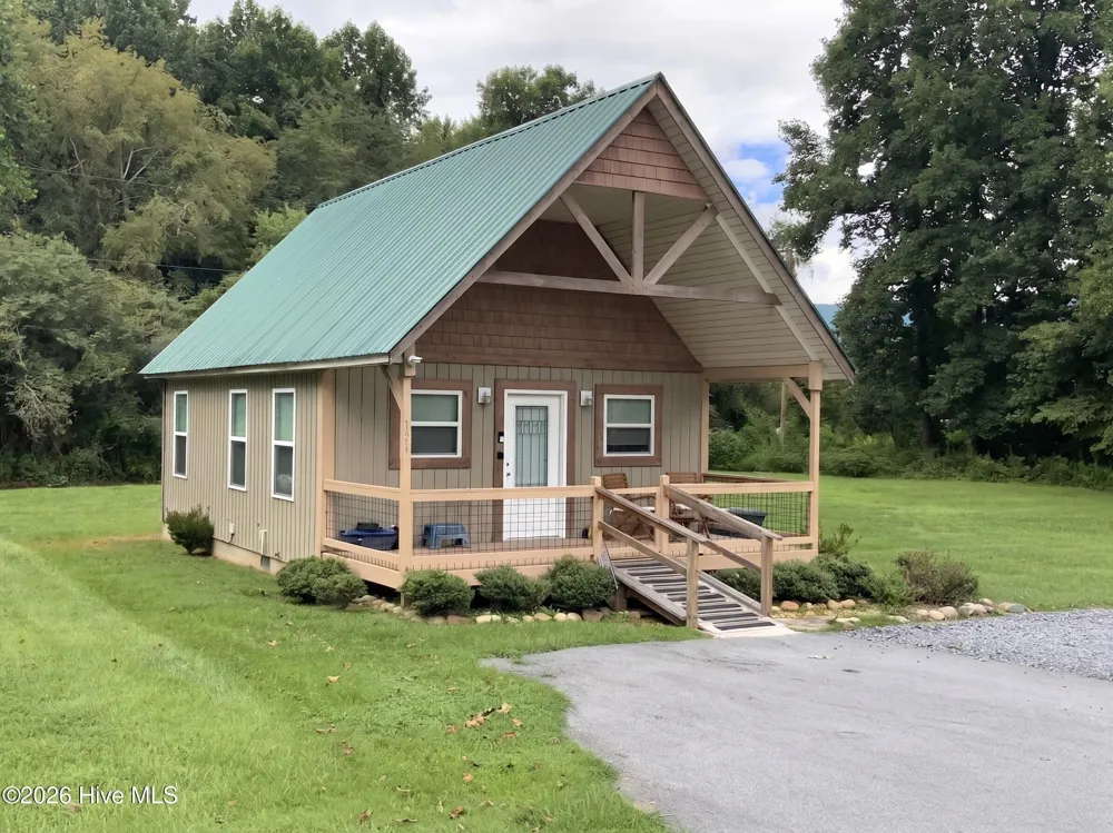 131 Lazy Bear Trail Andrews, NC 28901