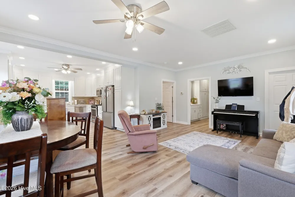 103 Wagon Circle Seven Springs, NC 28578