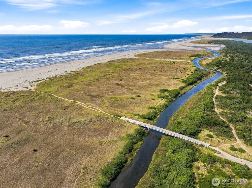 12 Aberdeen Street Copalis Beach, WA 98535