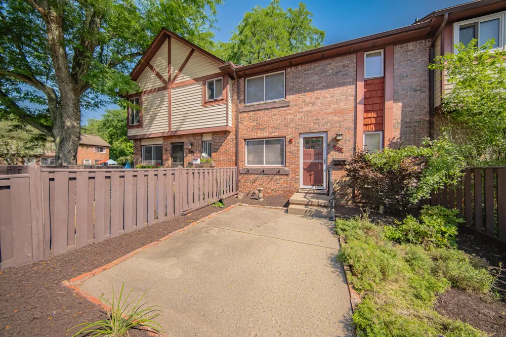963 Terrace Lane Ypsilanti Charter Township, MI 48198