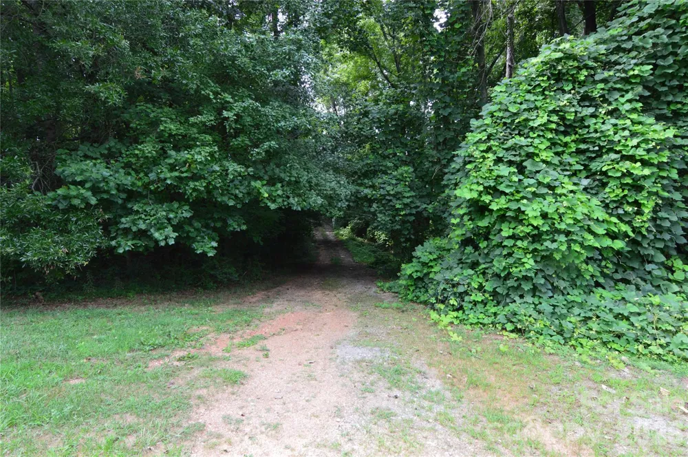 607 Anthony Grove Road Crouse, NC 28033