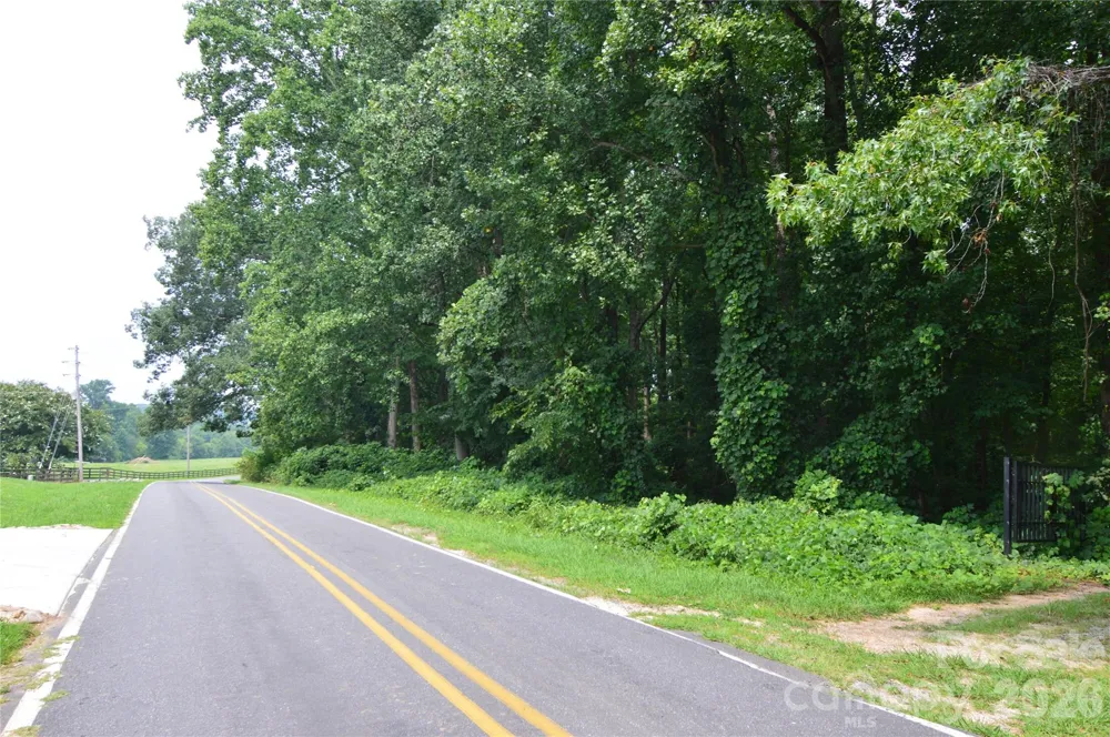 607 Anthony Grove Road Crouse, NC 28033