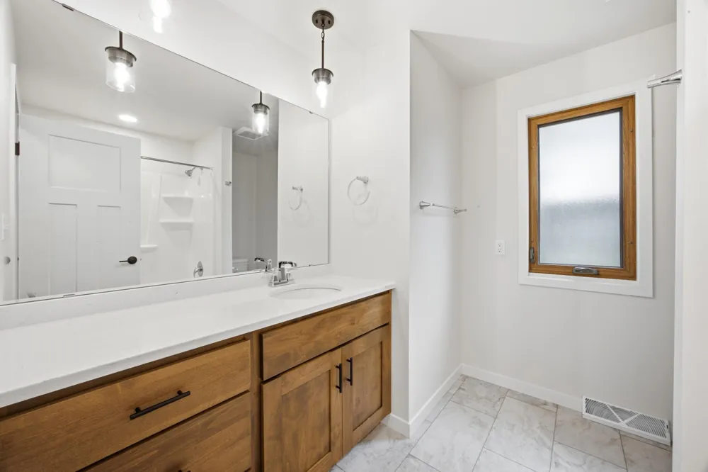 607 9th Street W West Fargo, ND 58078