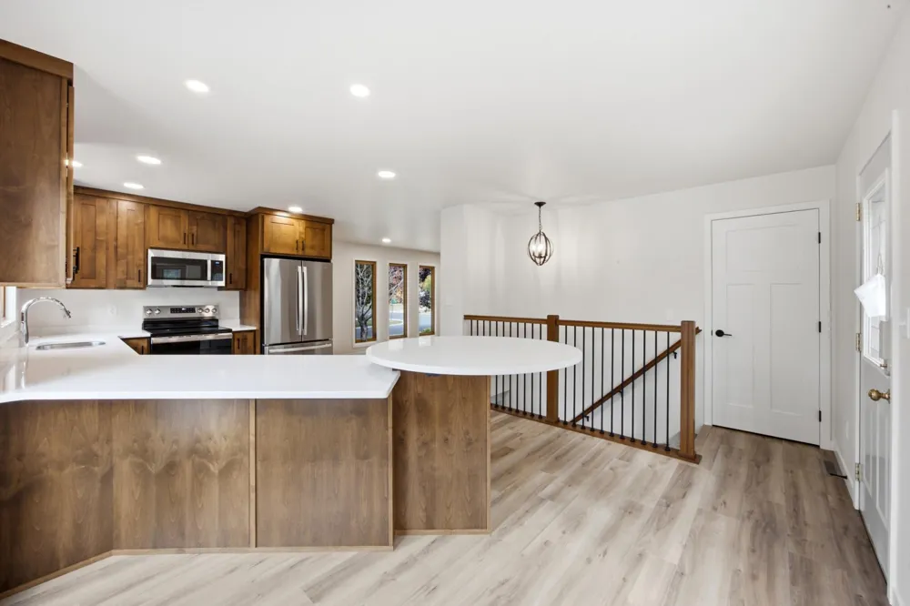 607 9th Street W West Fargo, ND 58078