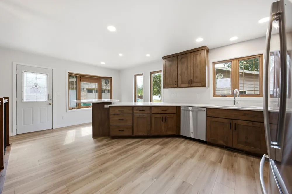 607 9th Street W West Fargo, ND 58078