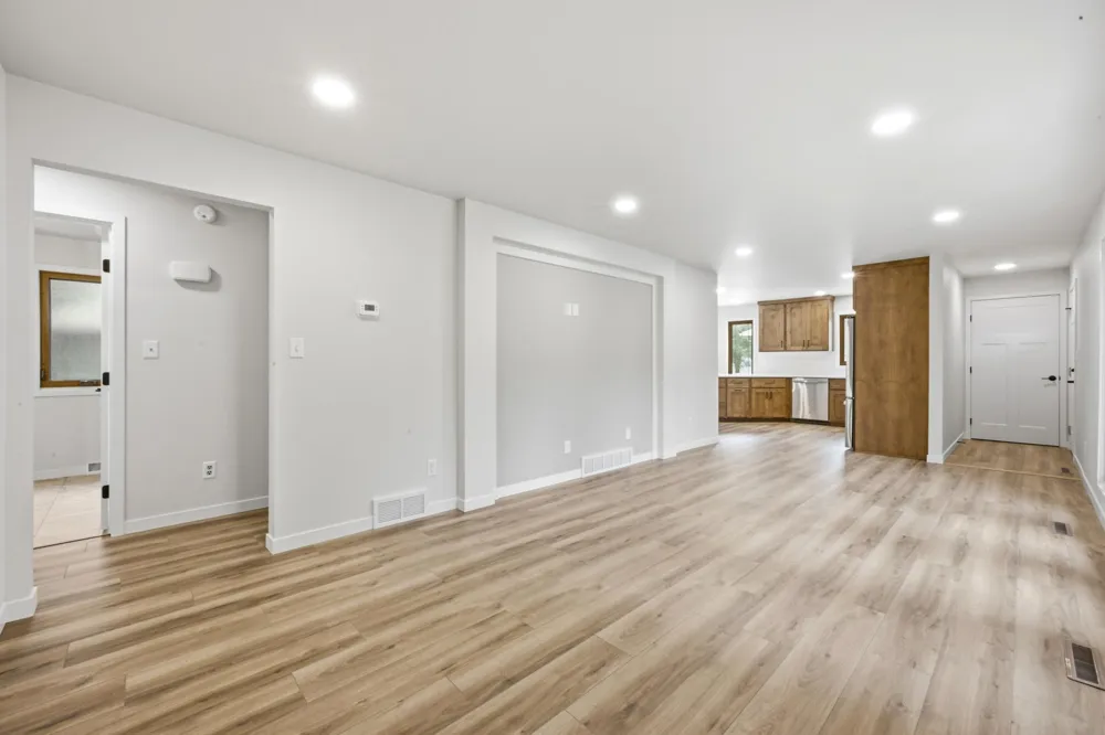 607 9th Street W West Fargo, ND 58078
