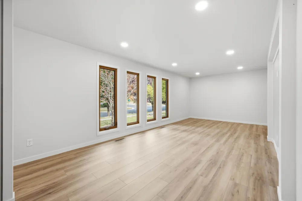 607 9th Street W West Fargo, ND 58078