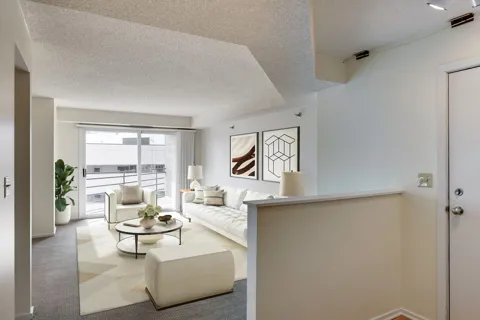 121 Washington Ave S #1102