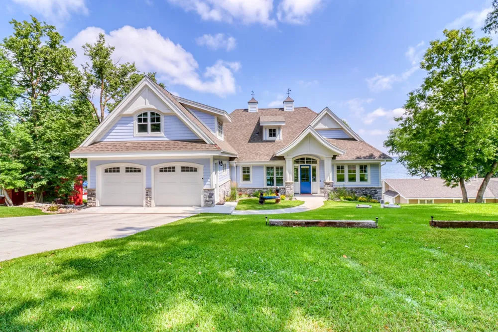 22195 Broadwater Drive Pelican Rapids, MN 56572