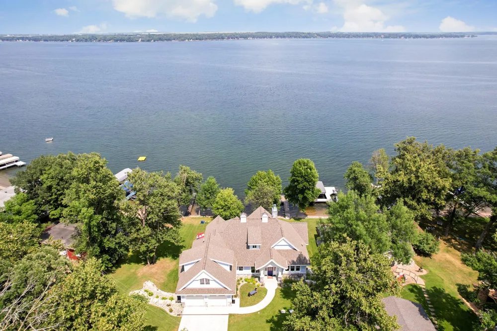22195 Broadwater Drive Pelican Rapids, MN 56572