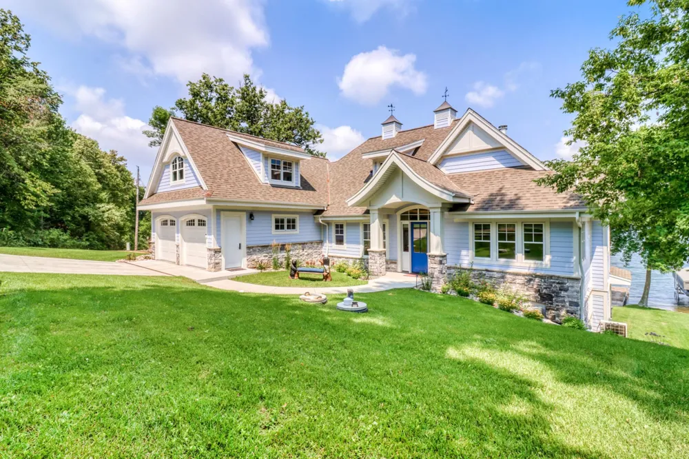 22195 Broadwater Drive Pelican Rapids, MN 56572