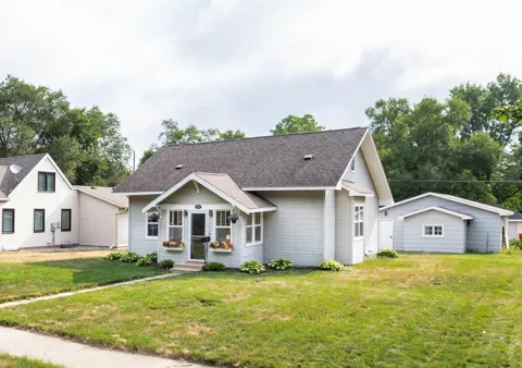 1307 Cedar Street